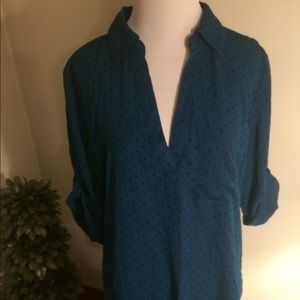 New York and company polka dot 3/4 sleeve blouse.